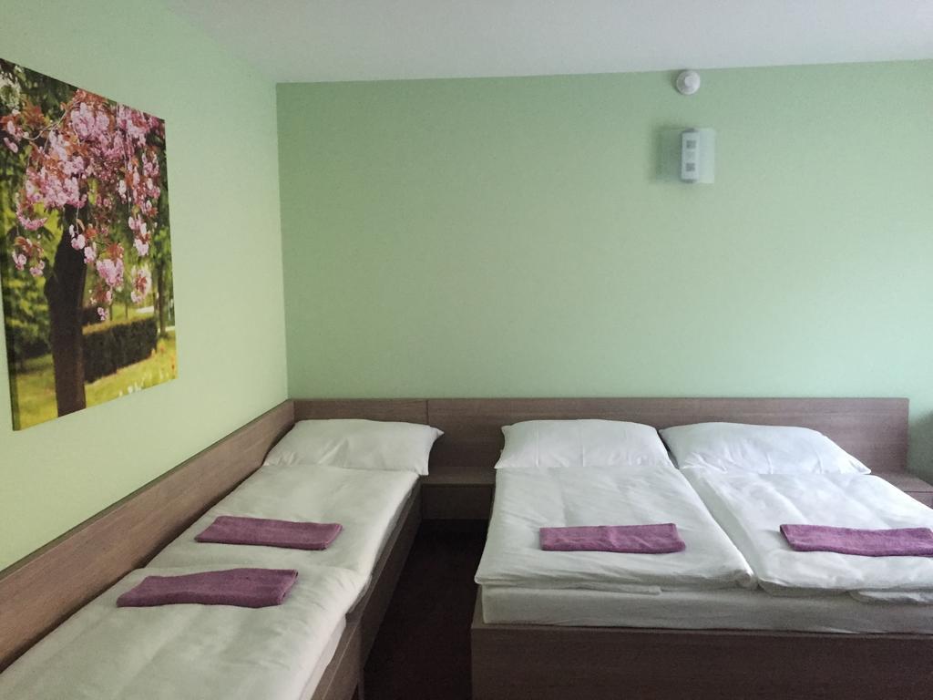 Wellness Pension Inovec Jalsove ภายนอก รูปภาพ