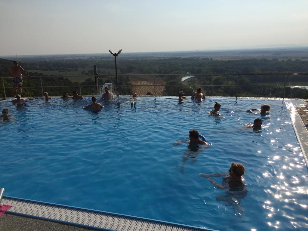 Wellness Pension Inovec Jalsove ภายนอก รูปภาพ